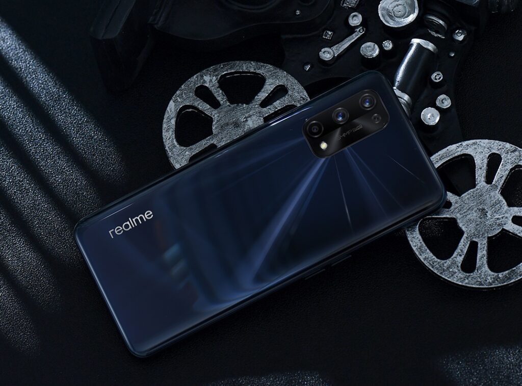 realme_X7 Pro_Black_03