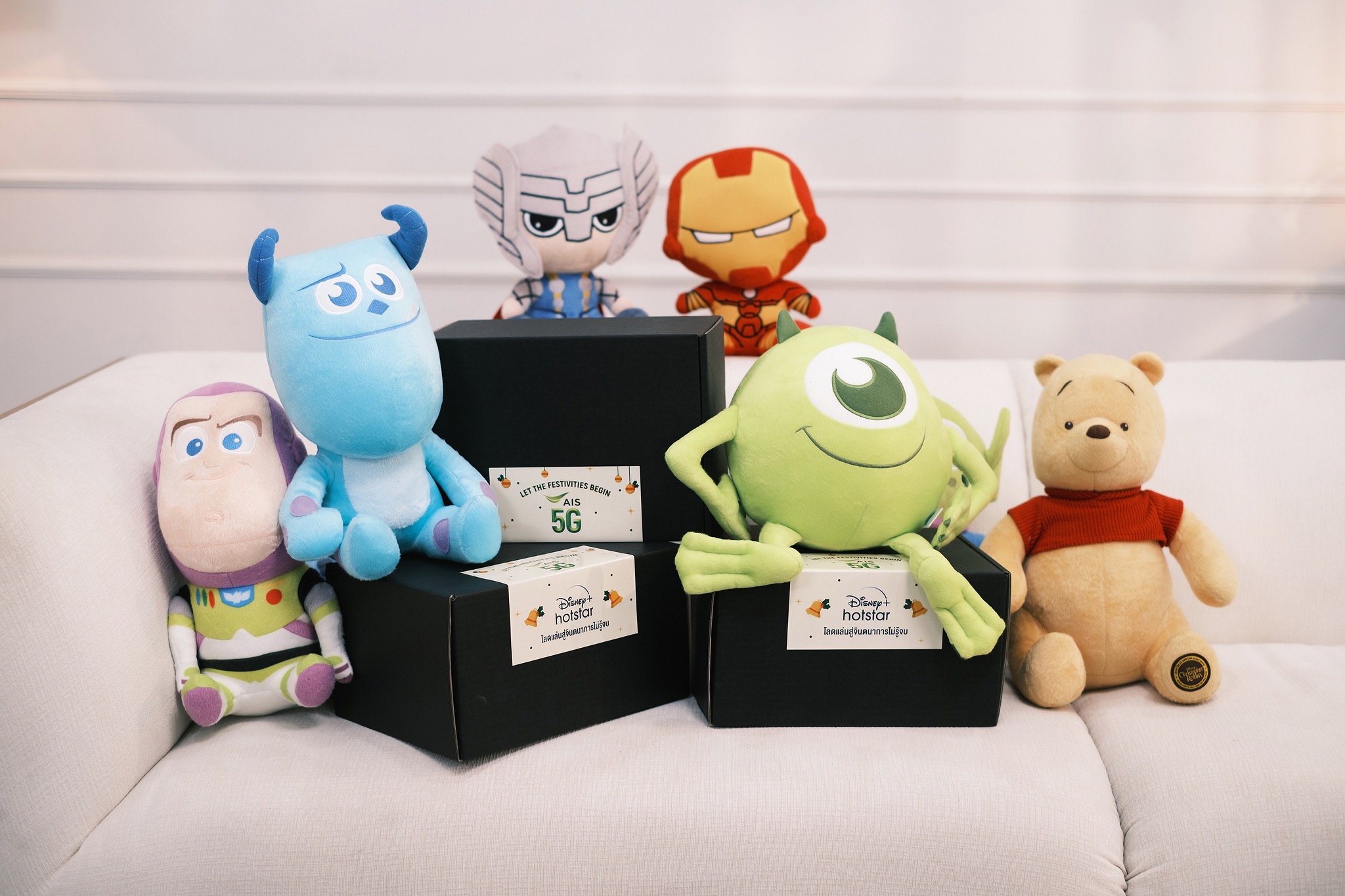 Pic03 AIS5G x Disney+ Hotstar Festive Box